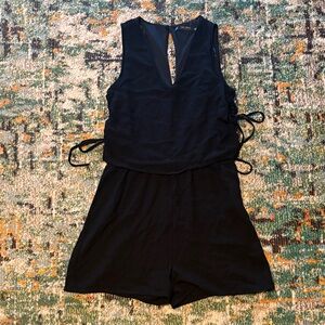 💎RARE💎Zara Basic Side Lace Up Romper, Size Medium